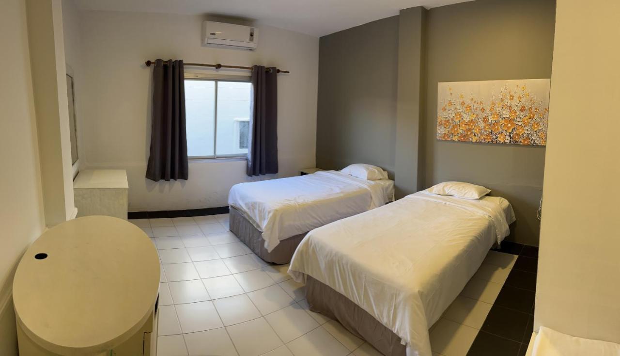 Center Hotel Chaweng  Exterior photo
