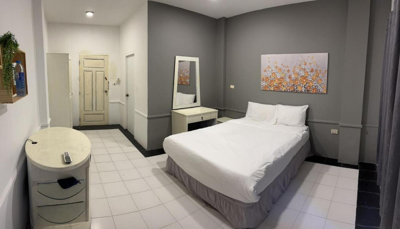 Center Hotel Chaweng  Exterior photo